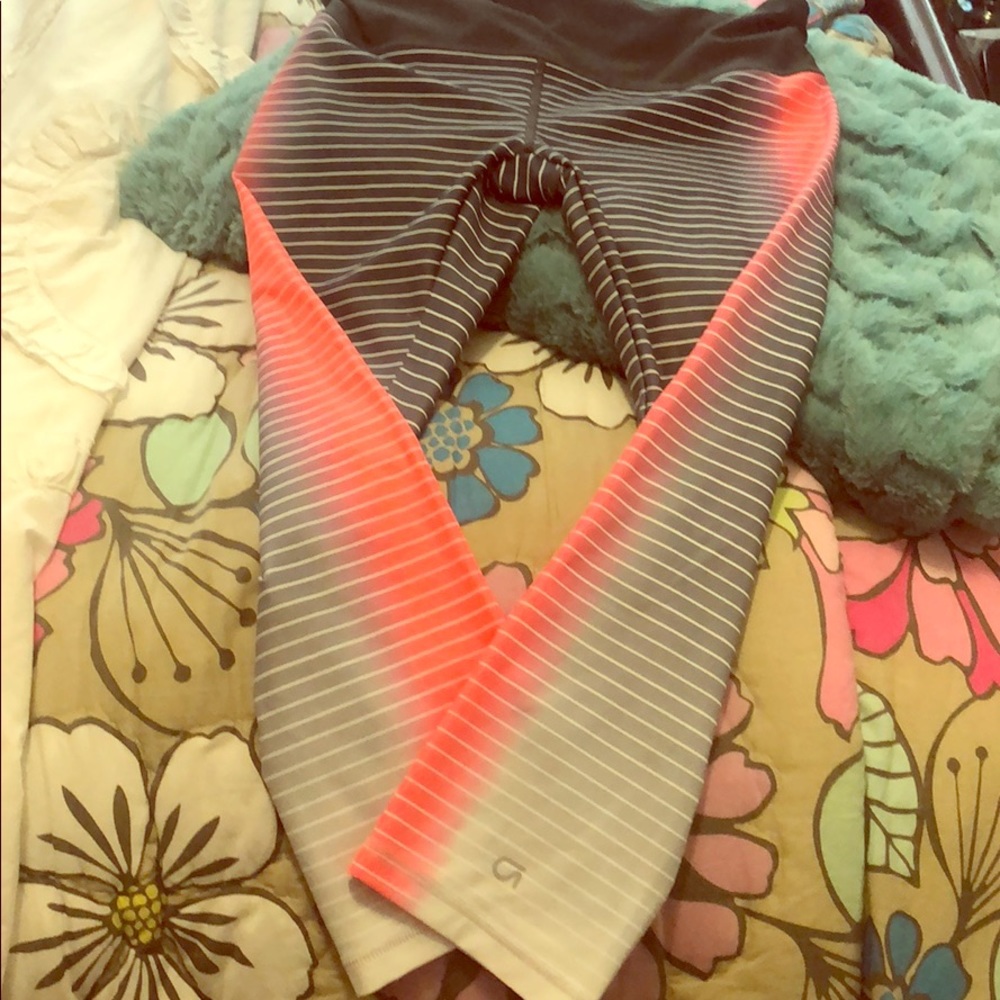 Gap Fit workout leggings